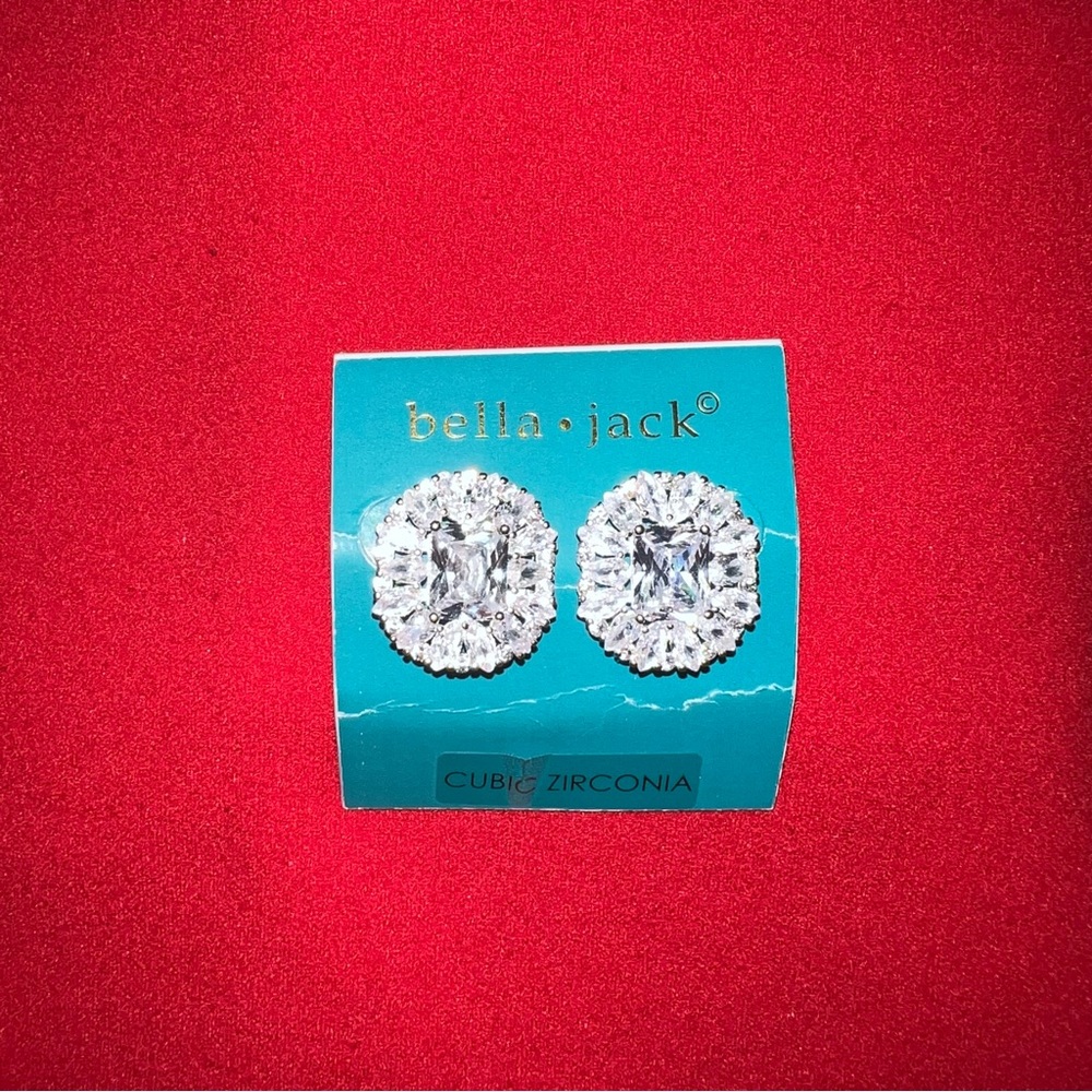 XL Elegant Cubic Zirconia NEW
